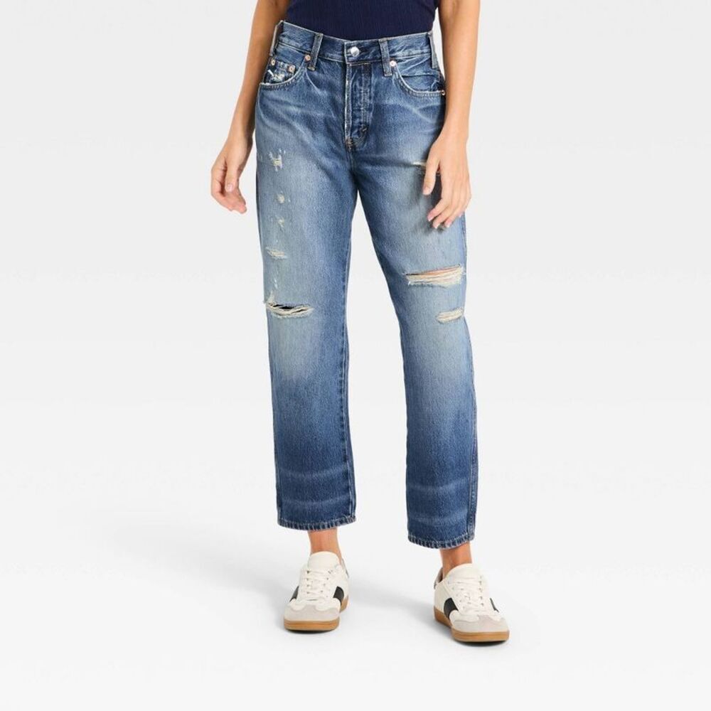 Women's Mid-Rise Boyfriend Jeans - Universal Thread Vintage Medium Destroy 4